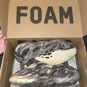 Yeezy foam runner
